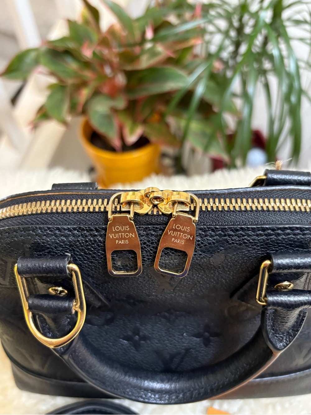 Louis Vuitton Black Alma BB Satchel with Gold Hardware - Picture 2 of 9